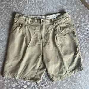 Tommy Bahama 100% silk khaki shorts